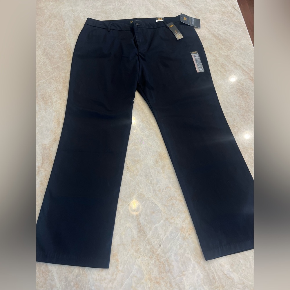 Lee Relaxed Fit Straight Leg Women’s Pants 18 Medium 40x31 Black